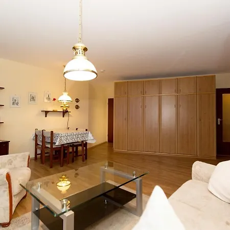 Lord Nelson 806 Apartment